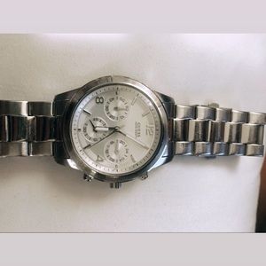 Guess Watch